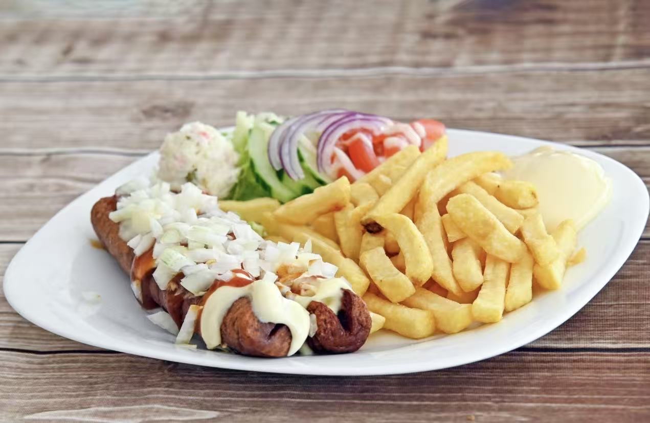 Frikandellen speciaal schotel 